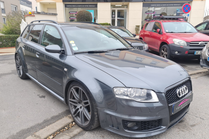AUDI RS4 AVANT
