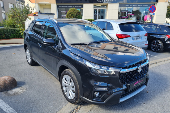 SUZUKI S-CROSS