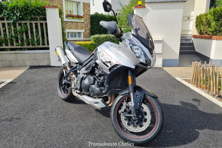  TRIUMPH  Tiger