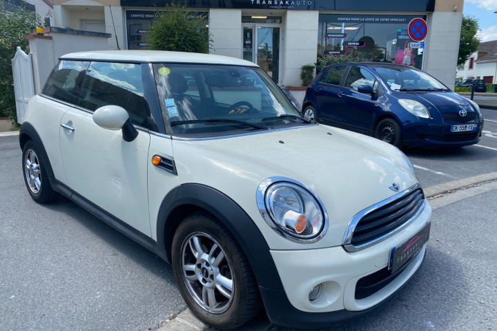 MINI HATCH R56