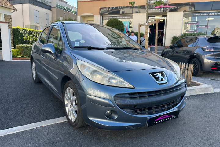 PEUGEOT 207