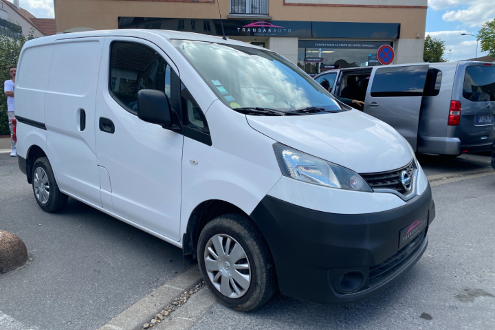 NISSAN NV200 COMBI