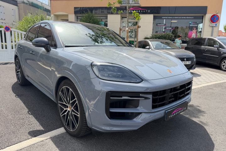 PORSCHE CAYENNE COUPE