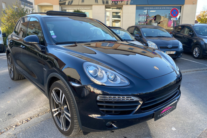 PORSCHE CAYENNE