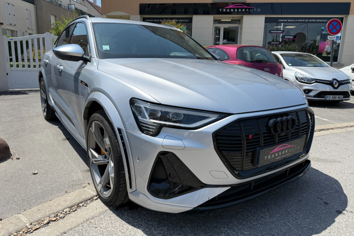 AUDI E-TRON S