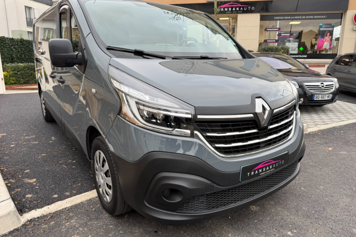 RENAULT TRAFIC FOURGON