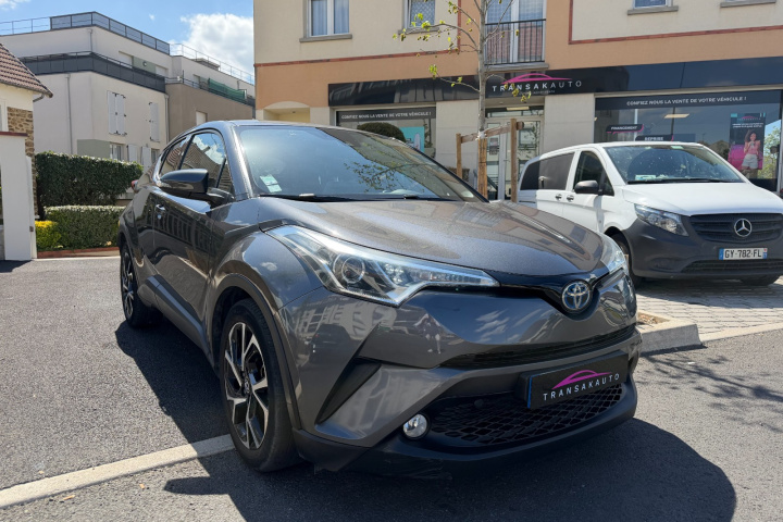 TOYOTA C-HR HYBRIDE PRO