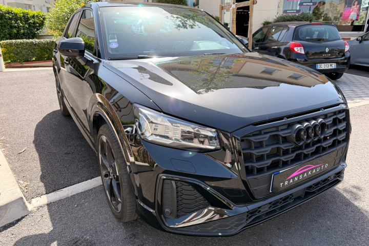 AUDI Q2