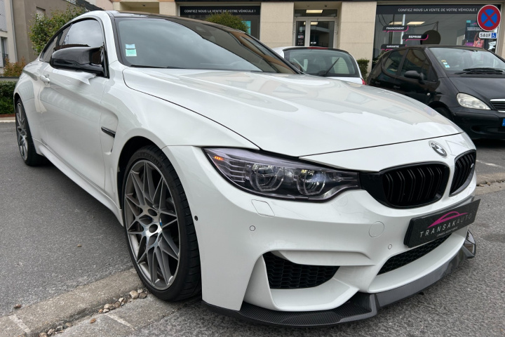 BMW M4 COUPE F82