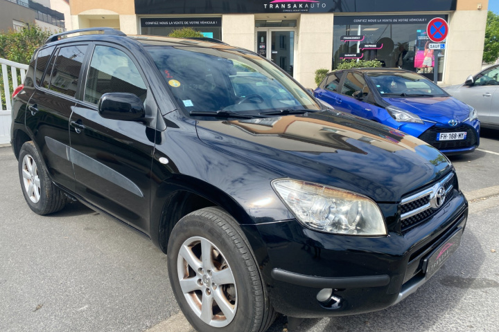 TOYOTA RAV4 III