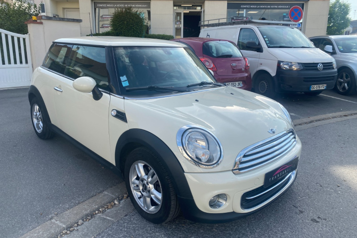 MINI HATCH R56